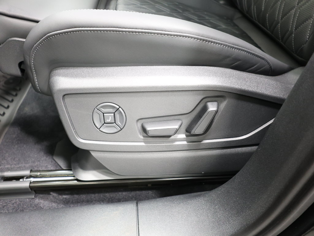 New 2026 Audi SQ5 Premium Plus AWD/4WD image 14