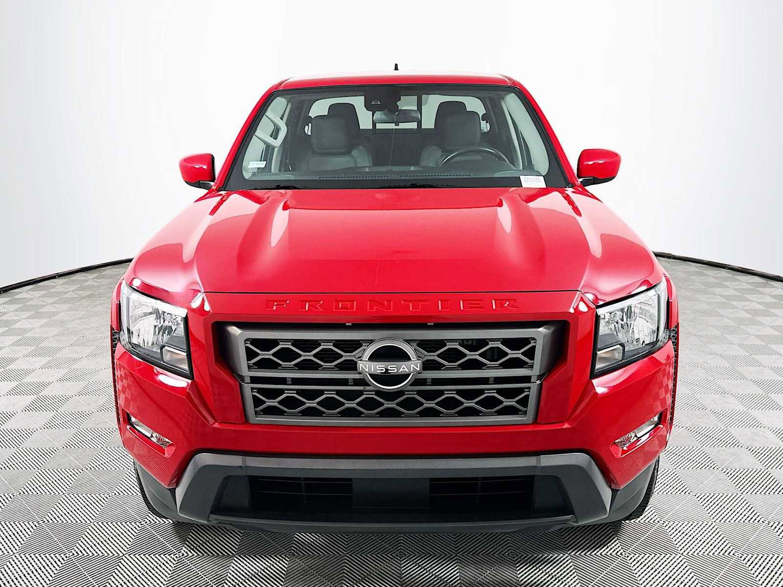 Used 2022 Nissan Frontier SV w/ Technology Package RWD image 2