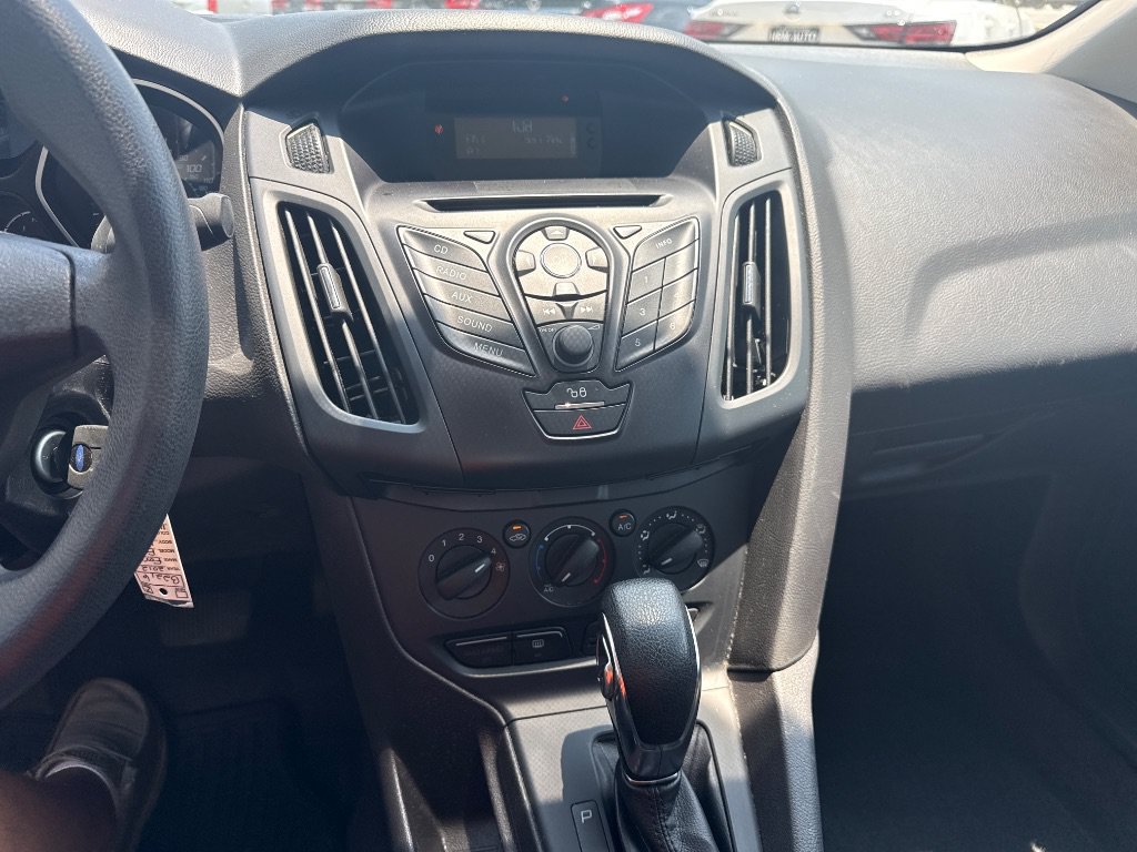 Used 2012 Ford Focus S FWD image 14