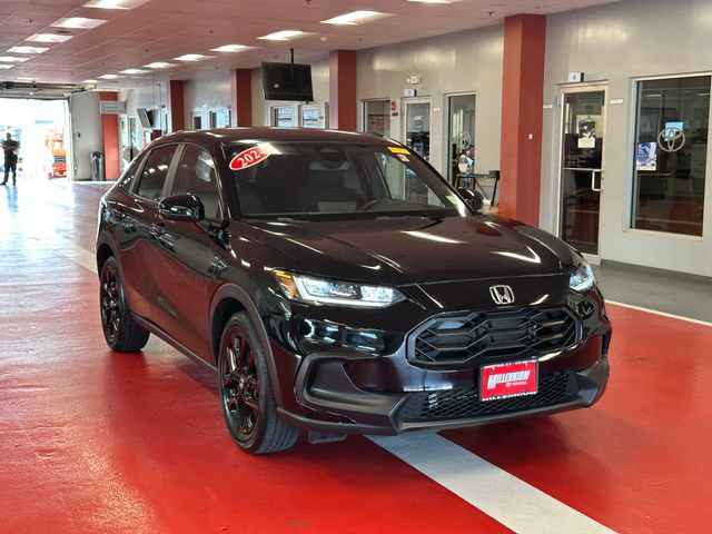 Used 2024 Honda HR-V Sport image 2