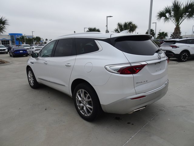 Used 2022 Buick Enclave Premium w/ Experience Buick Package image 6