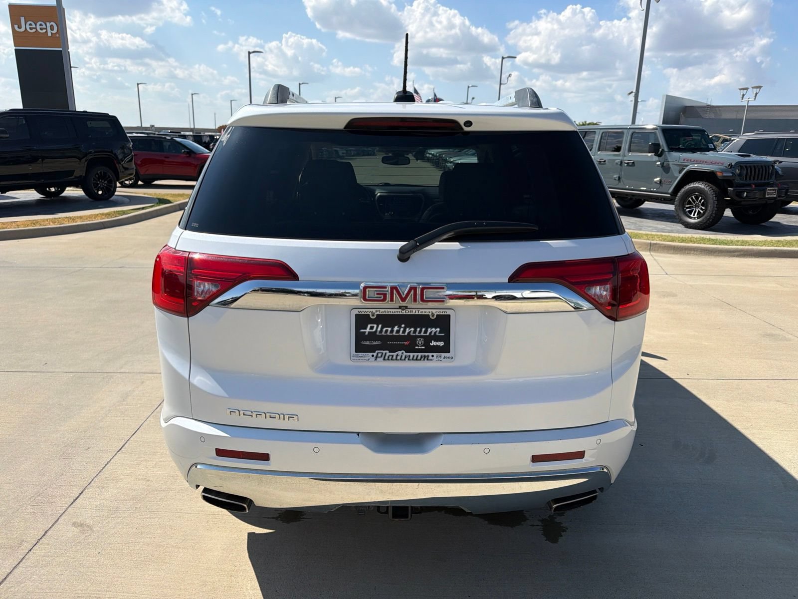Used 2019 GMC Acadia Denali FWD image 4