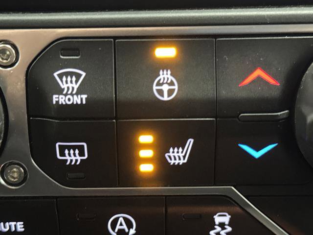 Used 2020 Jeep Gladiator Overland image 7