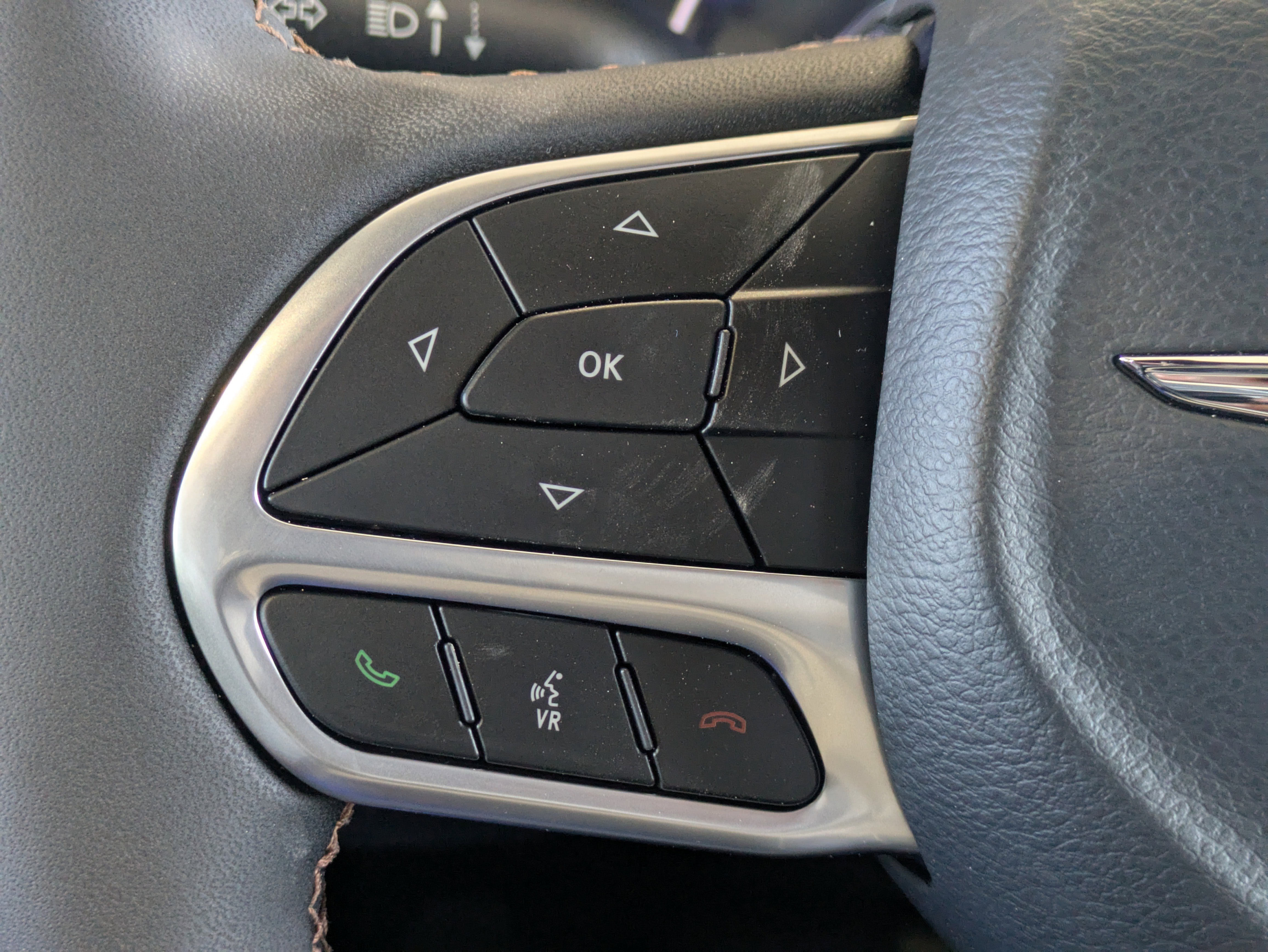 New 2026 Chrysler Pacifica Pinnacle w/ Trailer Tow Group image 28