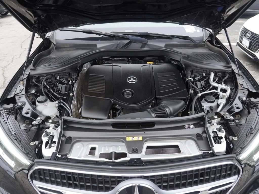 Used 2024 Mercedes-Benz GLC 300 image 25