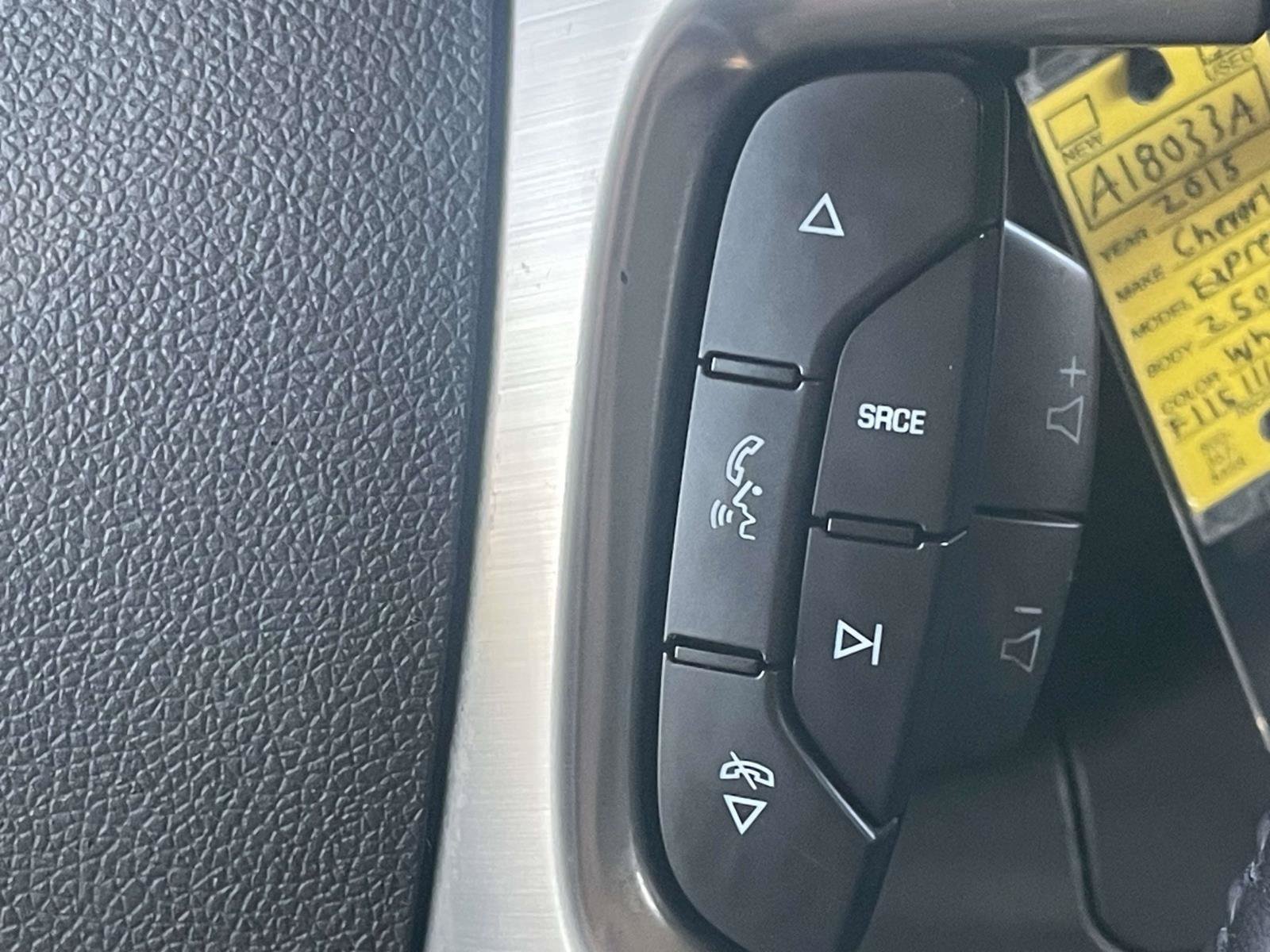 Used 2015 Chevrolet Express 2500 RWD image 24
