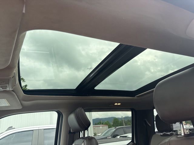 Used 2019 Ford F350 Limited AWD/4WD image 10