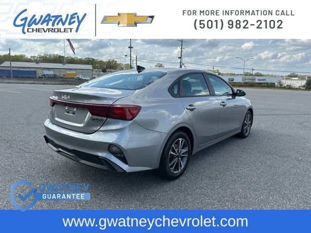 Used 2023 Kia Forte LXS FWD image 5