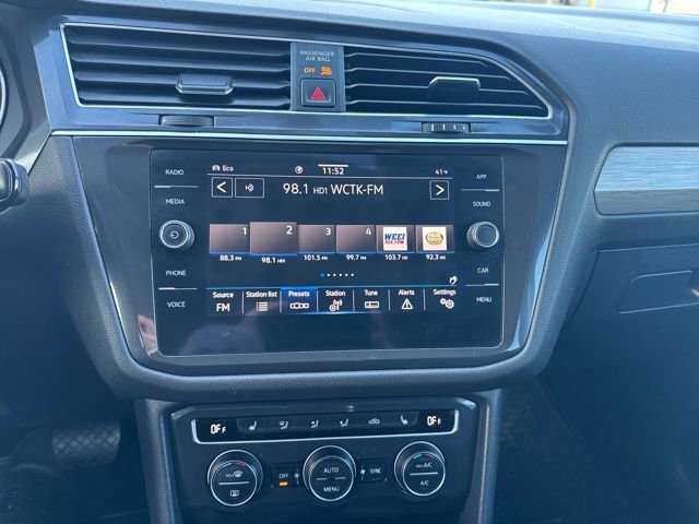 Certified 2021 Volkswagen Tiguan SE w/ Panoramic Sunroof Package image 25