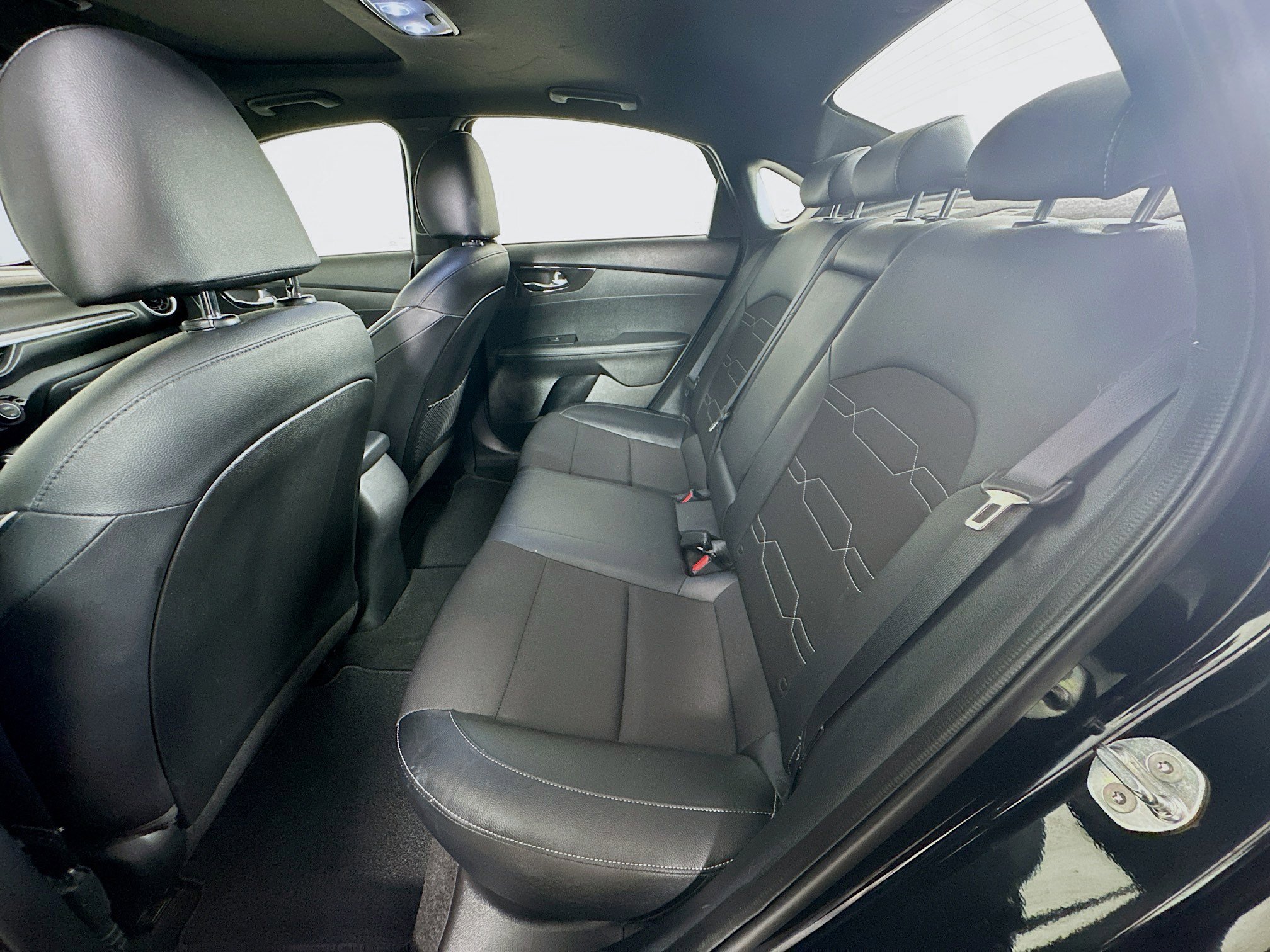 Used 2023 Kia Forte GT-Line w/ GT-Line Premium Package image 28