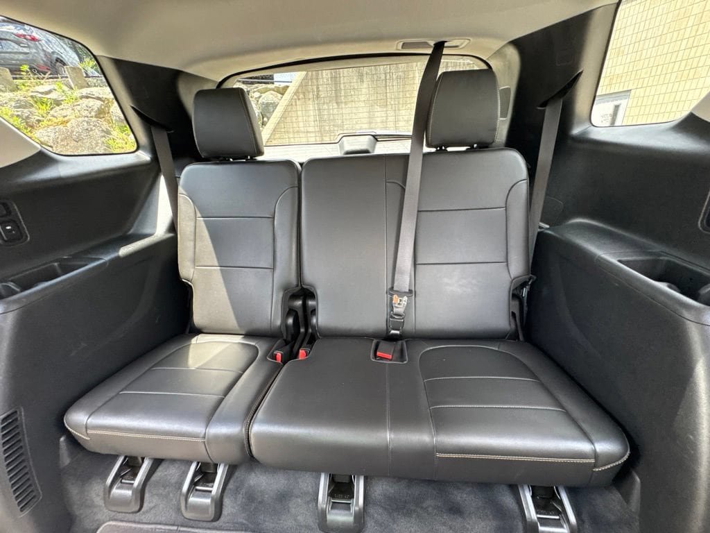 Used 2021 Chevrolet Traverse LT w/ LT Premium Package AWD/4WD image 21