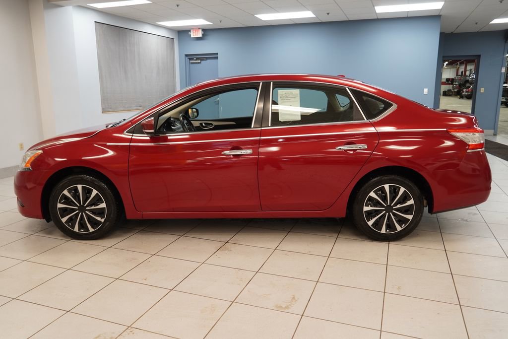 Used 2013 Nissan Sentra SV w/ Driver Pkg FWD image 2