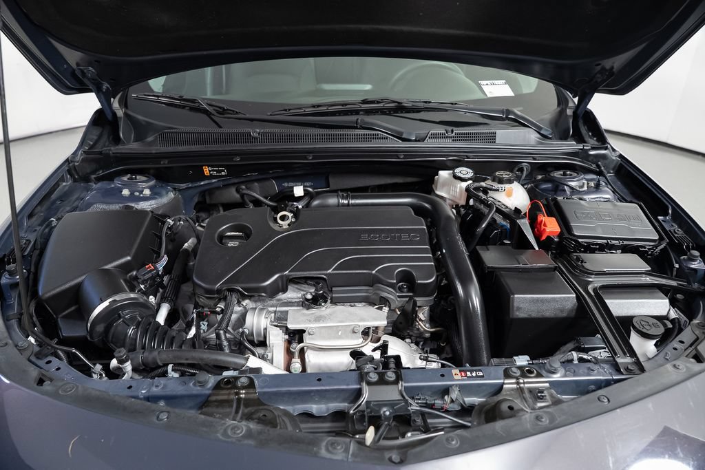 Used 2025 Chevrolet Malibu LT FWD image 38