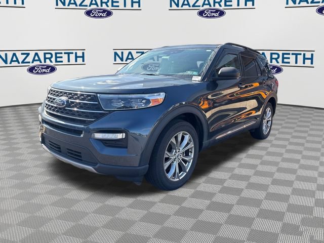 Used 2023 Ford Explorer XLT w/ Equipment Group 202A AWD/4WD image 3