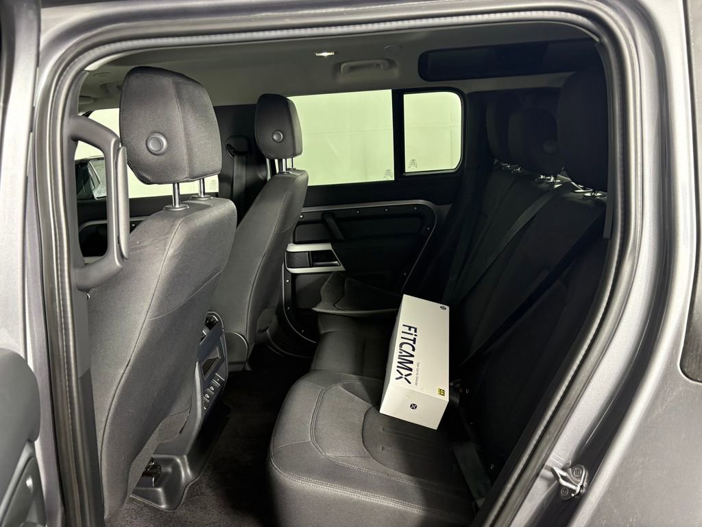 Used 2022 Land Rover Defender 110 AWD/4WD image 24