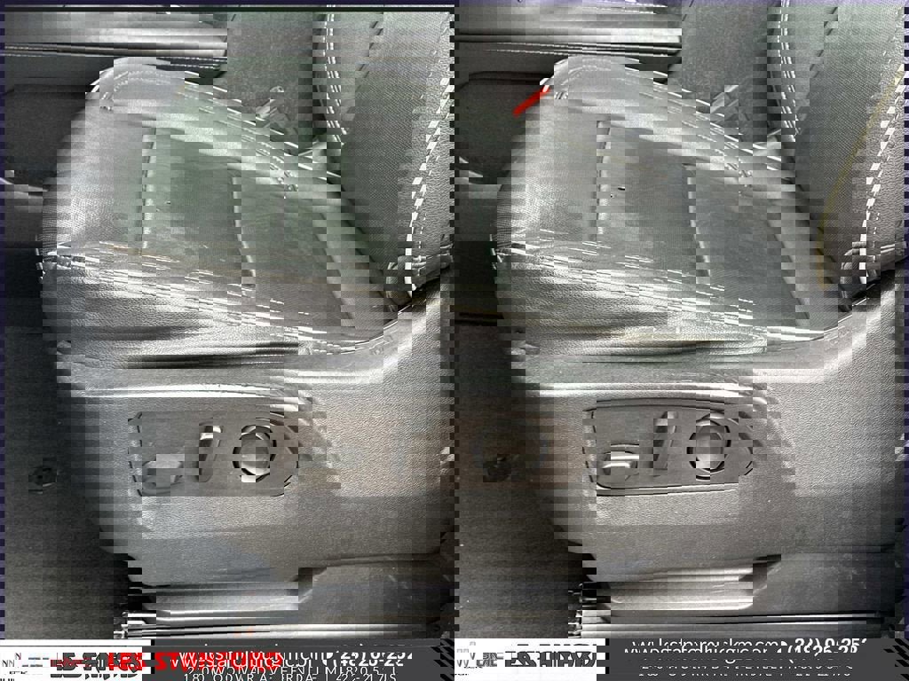 Used 2023 GMC Yukon XL SLT AWD/4WD image 20