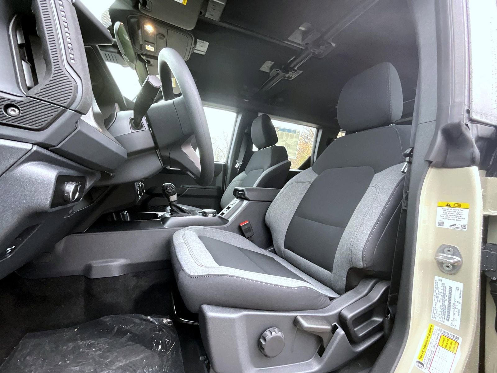 New 2025 Ford Bronco Base image 11