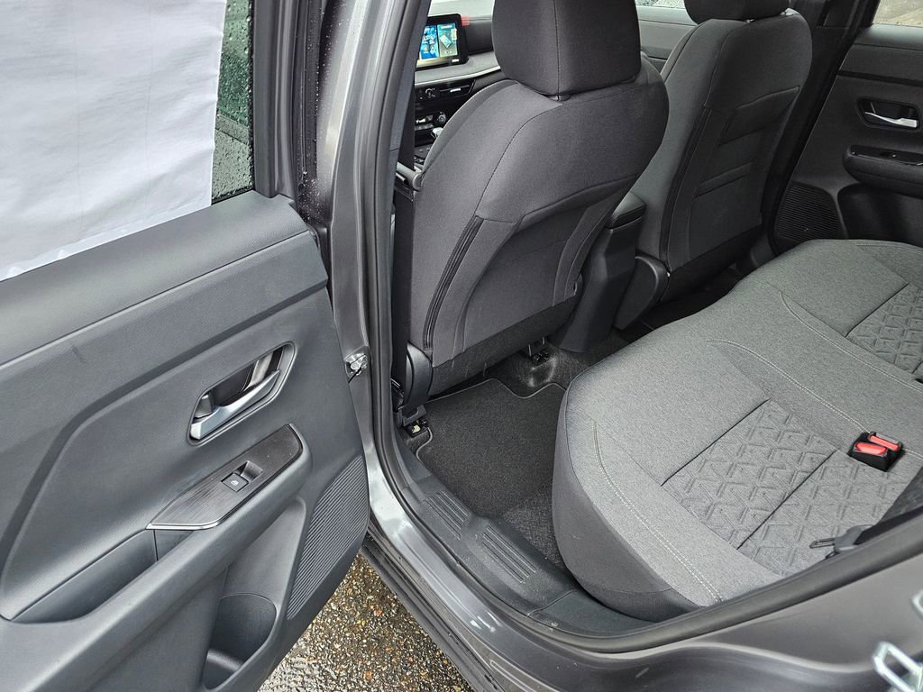 New 2026 Nissan Kicks SV w/ SV Premium Package image 5