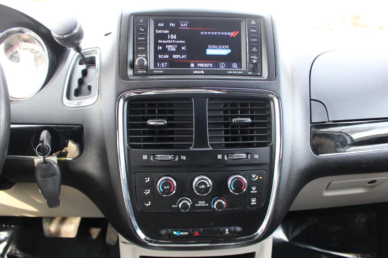 Used 2019 Dodge Grand Caravan SXT FWD image 26