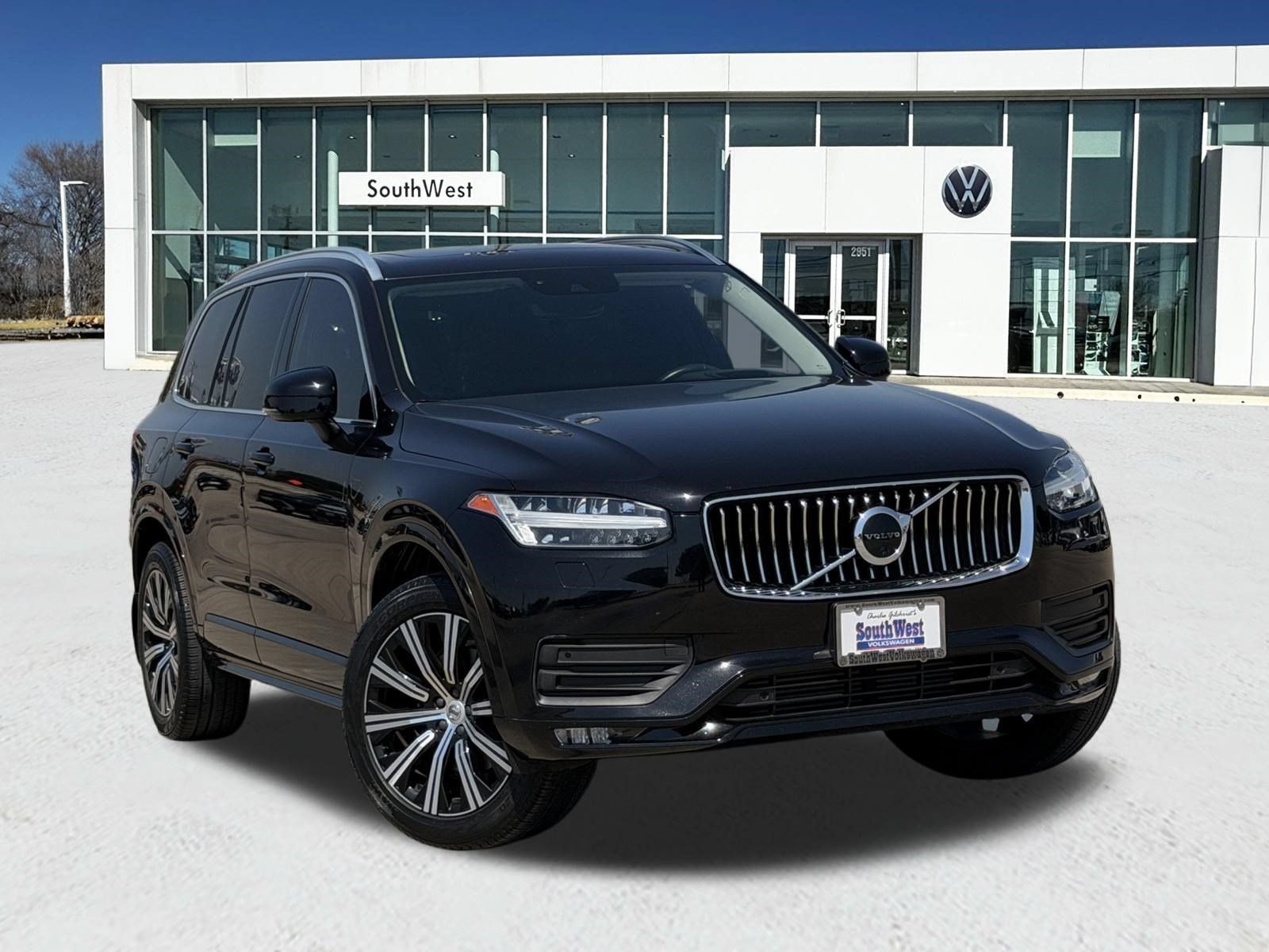 Used 2021 Volvo XC90 T5 Momentum