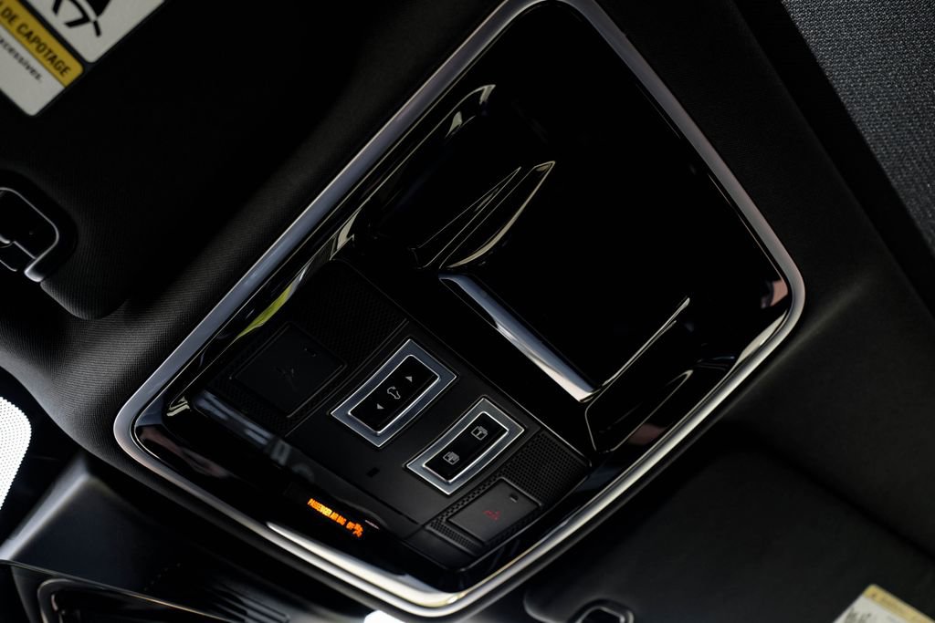 Used 2017 Land Rover Range Rover Supercharged image 22