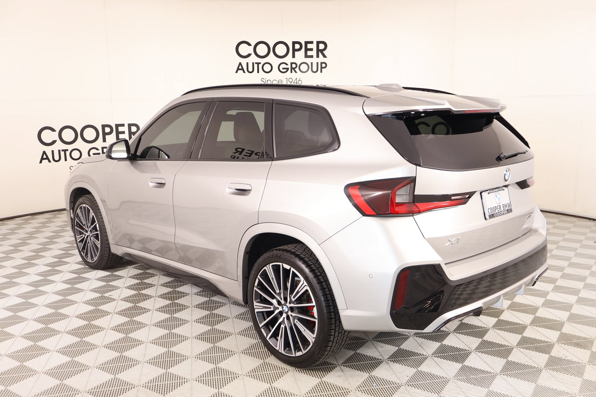 Used 2024 BMW X1 xDrive28i w/ Technology Package AWD/4WD image 23