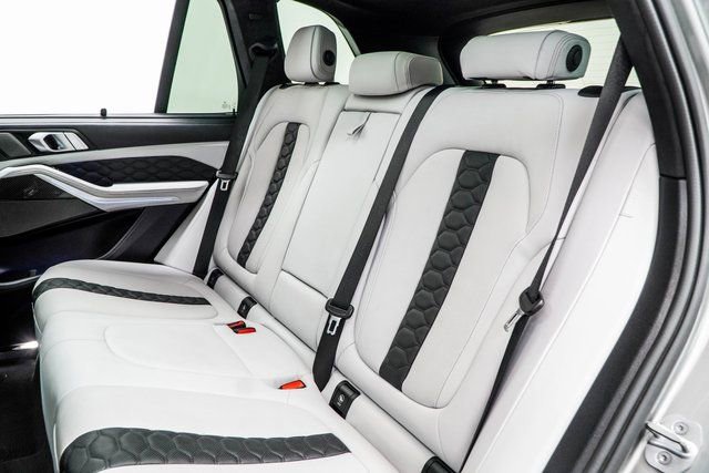 Used 2021 BMW X5 M w/ Executive Package image 41