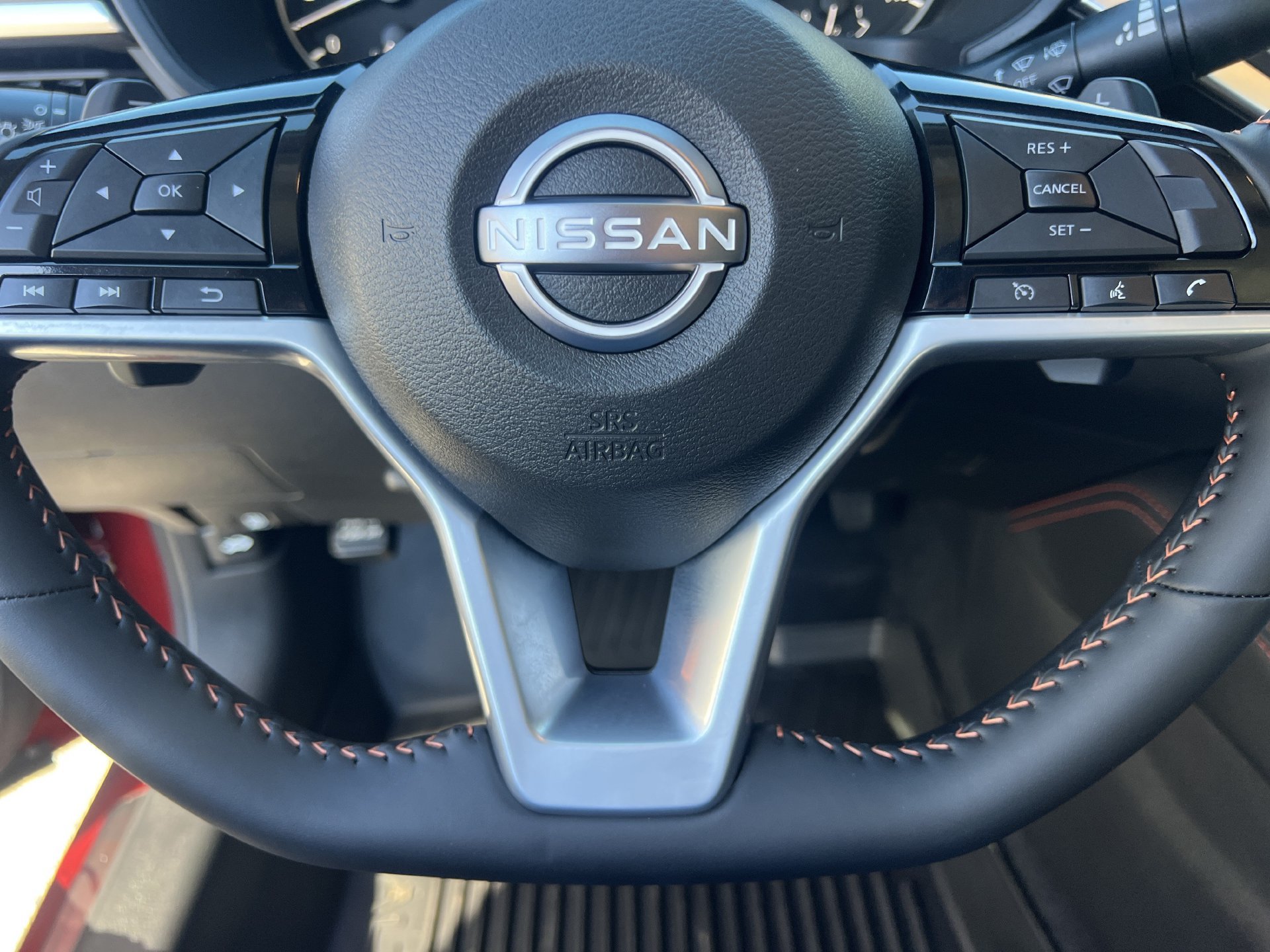 Used 2025 Nissan Altima 2.5 SR FWD image 9