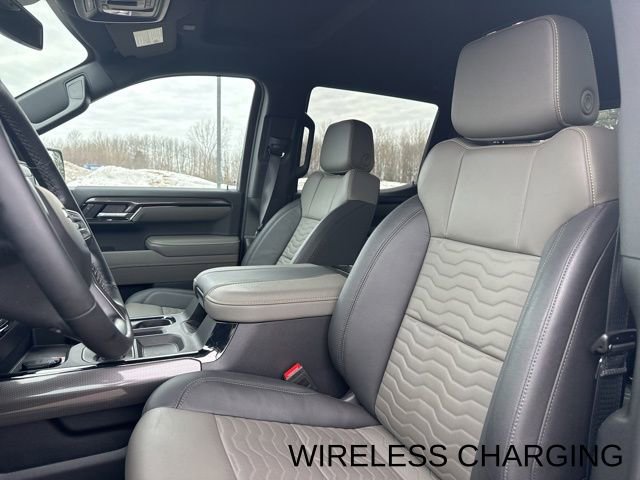 Used 2025 Chevrolet Silverado 1500 ZR2 image 14