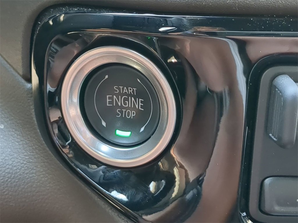 Used 2025 Chevrolet Silverado 2500 LTZ w/ LTZ Premium Package image 37