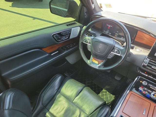 Used 2019 Lincoln Navigator L Reserve AWD/4WD image 14