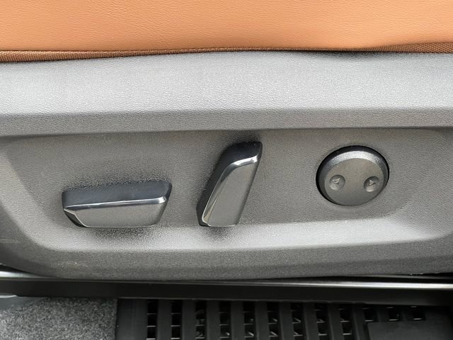 New 2026 Nissan Rogue Platinum image 9