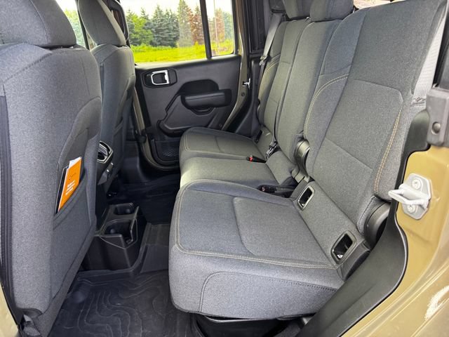 Certified 2025 Jeep Gladiator Mojave AWD/4WD image 19
