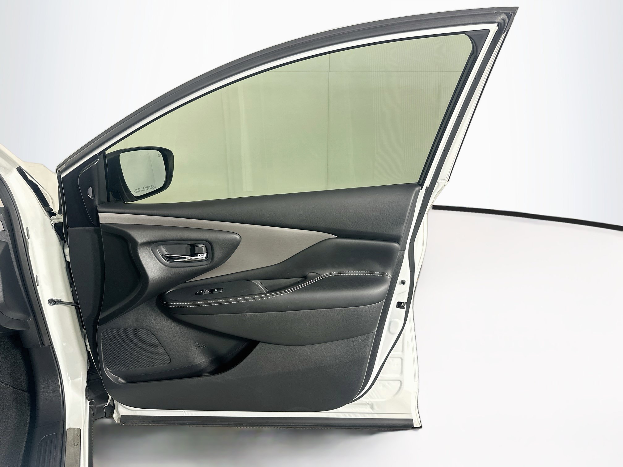 Used 2024 Nissan Murano SV w/ SV Midnight Edition Package FWD image 31