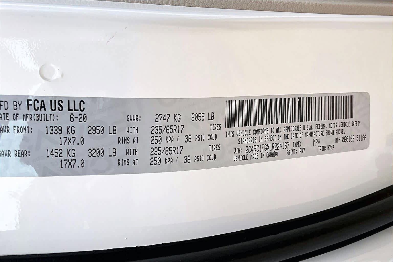 Used 2020 Chrysler Pacifica Touring FWD image 32