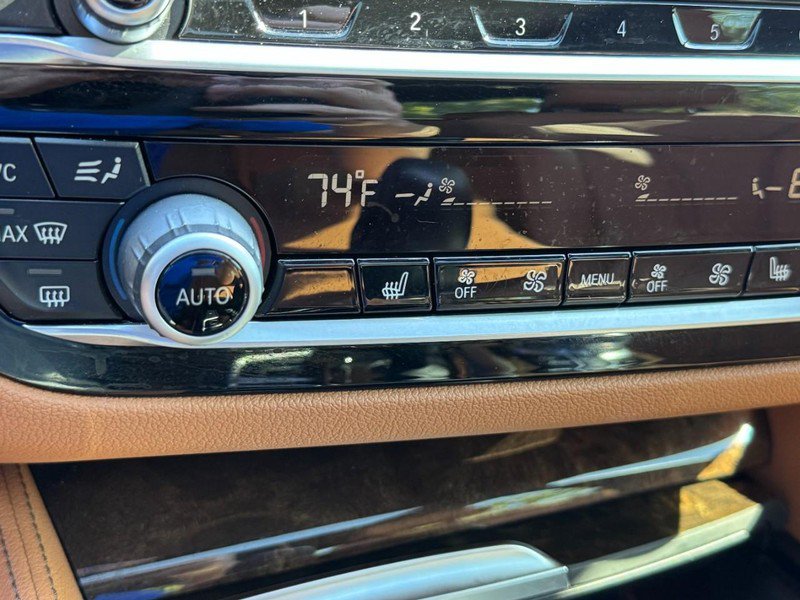 Used 2018 BMW 530i xDrive AWD/4WD image 21