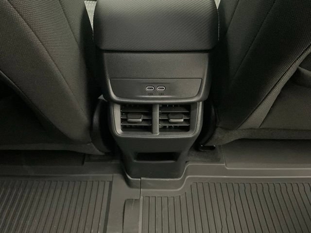 New 2026 Chevrolet Equinox LT w/ Safety and Technology Package FWD image 28