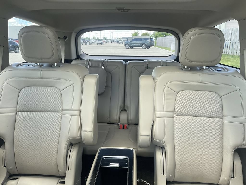 Used 2022 Lincoln Aviator Reserve w/ Equipment Group 201A AWD/4WD image 35