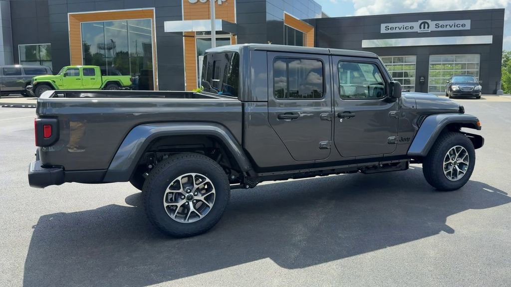 New 2026 Jeep Gladiator Sport AWD/4WD image 7