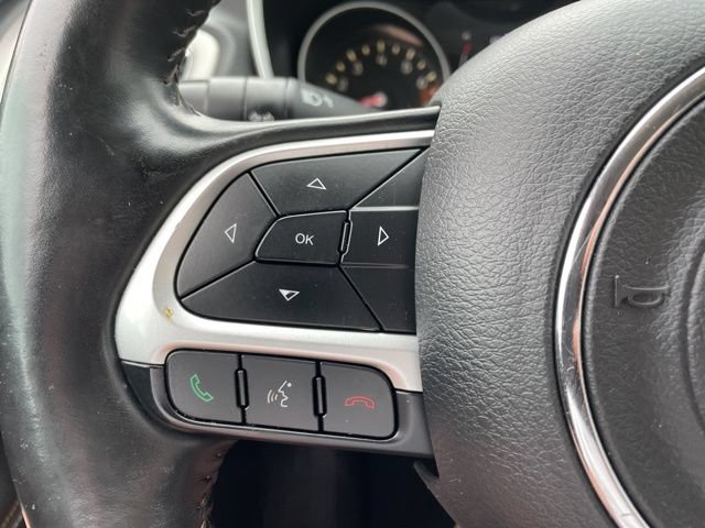 Used 2020 Jeep Compass Latitude FWD image 22
