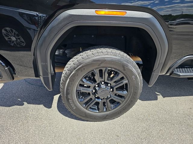 Used 2022 GMC Sierra 2500 Denali w/ Denali Black Diamond Edition AWD/4WD image 14