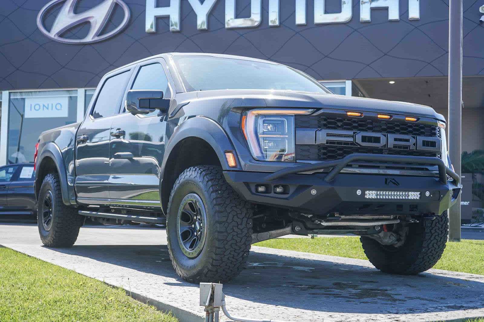 Used 2021 Ford F150 Raptor w/ Equipment Group 801A High AWD/4WD image 3