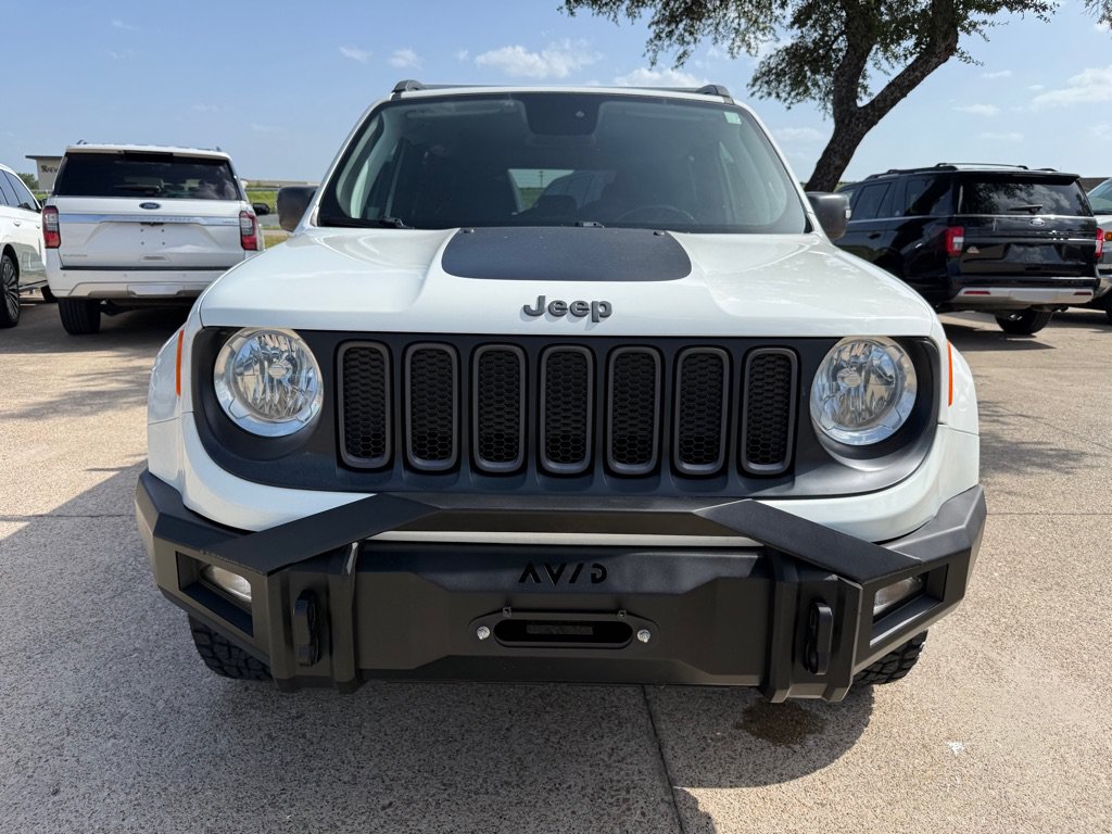 Used 2018 Jeep Renegade Trailhawk AWD/4WD image 3