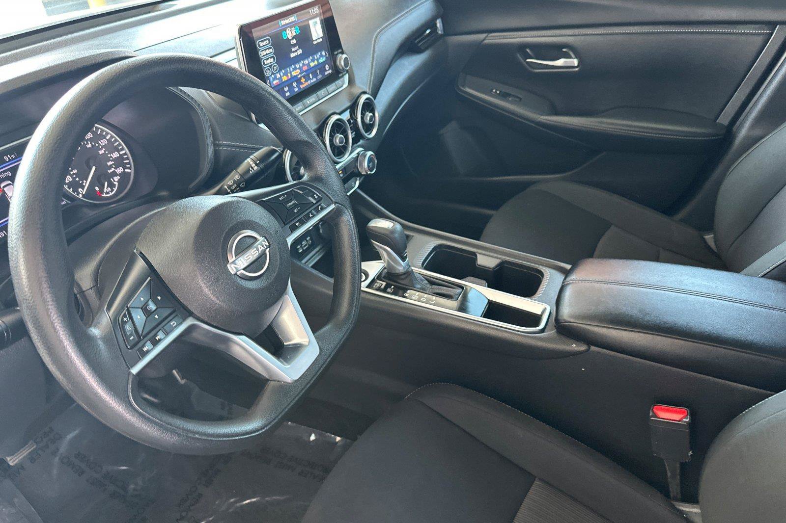 Certified 2025 Nissan Sentra SV FWD image 9