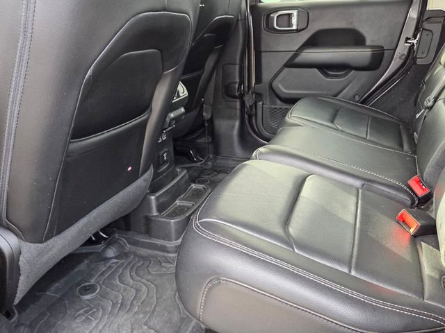 Used 2020 Jeep Wrangler Unlimited Sahara image 5