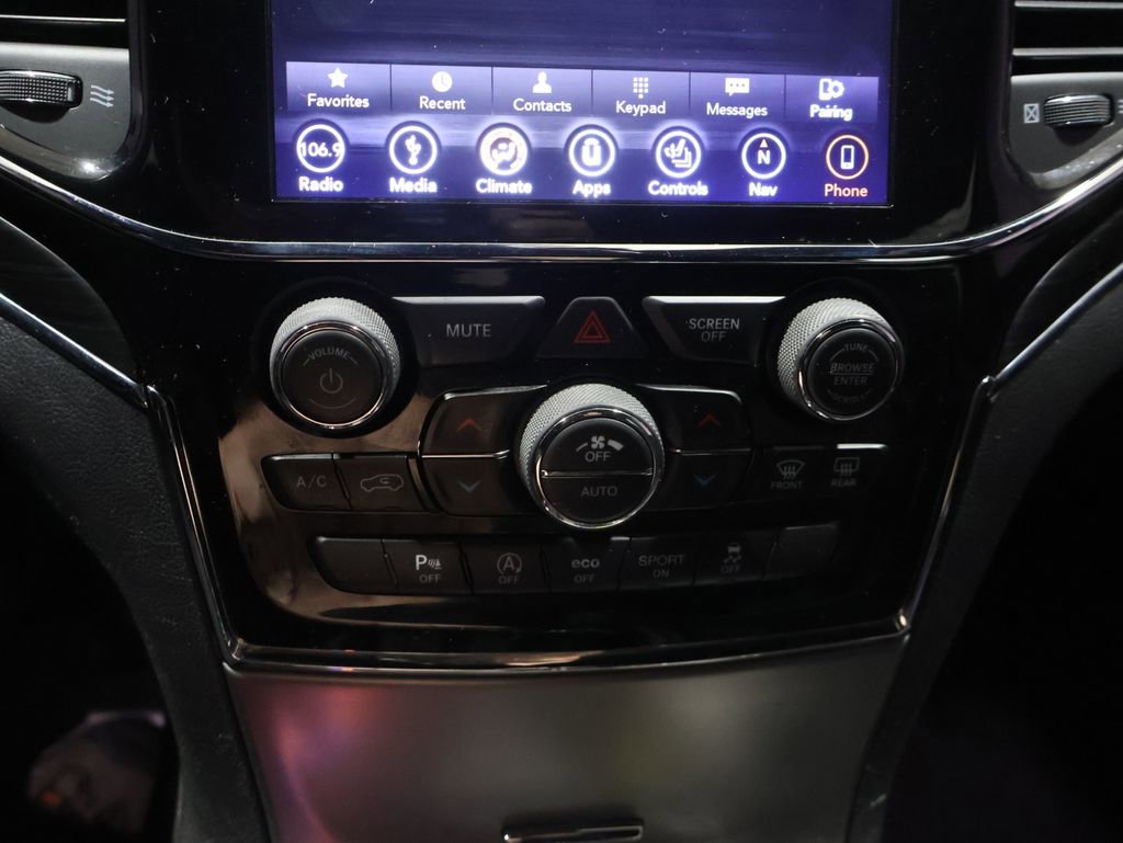 Used 2019 Jeep Grand Cherokee Limited image 30