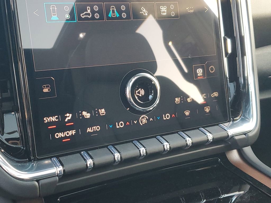 New 2026 GMC Yukon XL Denali w/ Denali Reserve Package image 22