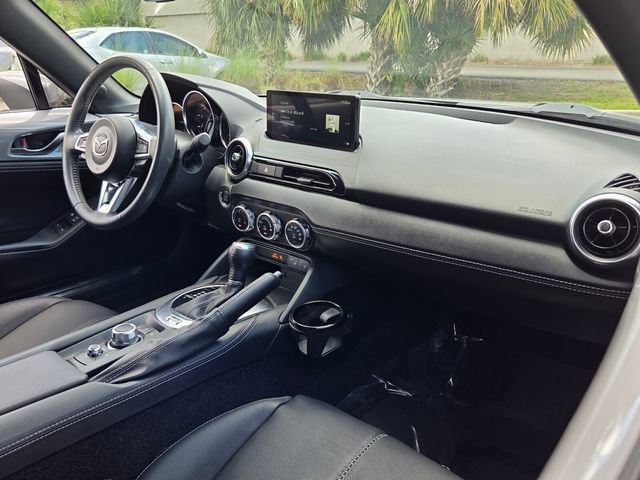 Used 2024 MAZDA MX-5 Miata RF Grand Touring RWD image 13
