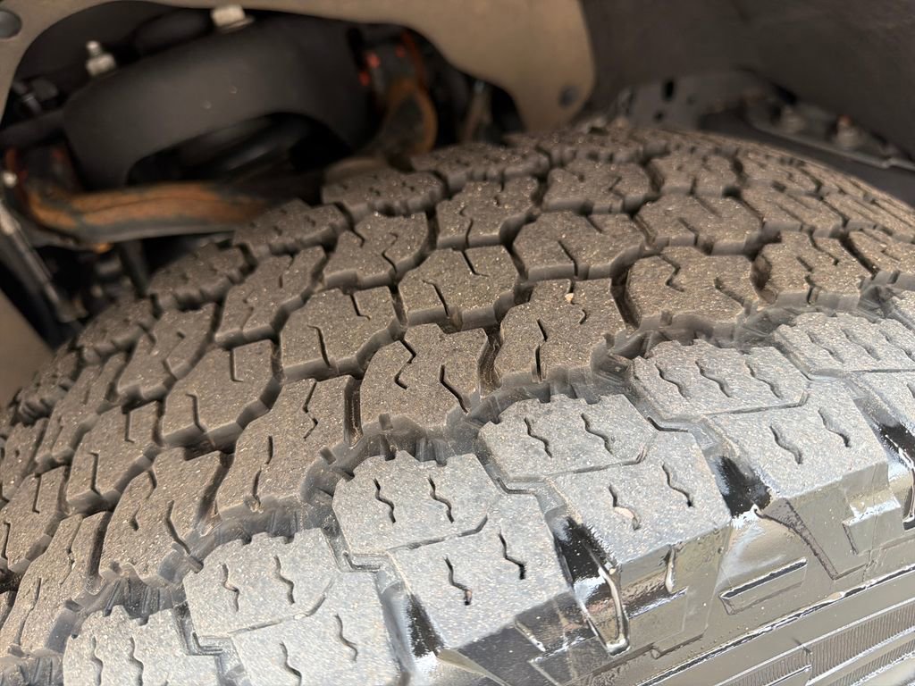 Used 2021 Ford F150 Lariat w/ Equipment Group 502A High AWD/4WD image 27