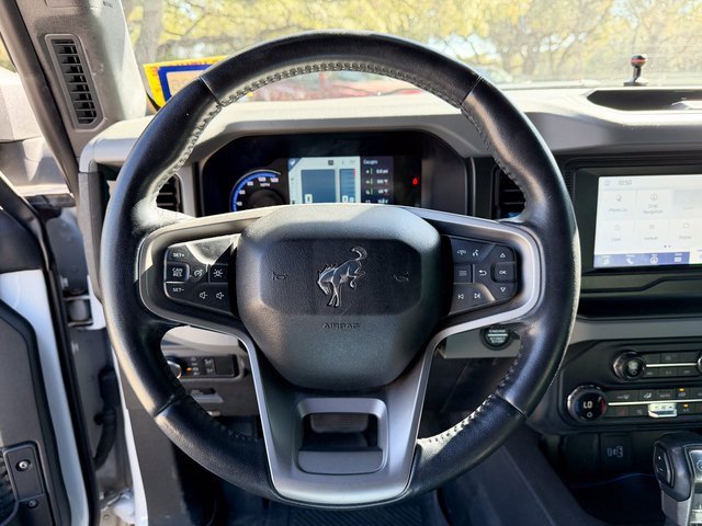 Used 2021 Ford Bronco Black Diamond image 10